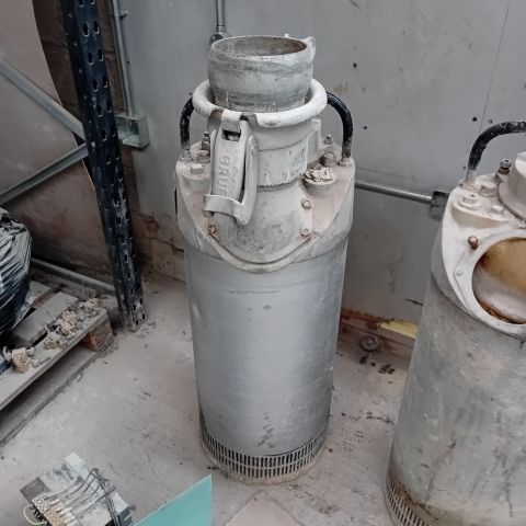 Weda Submersible pumps (2) - mjvaluemart